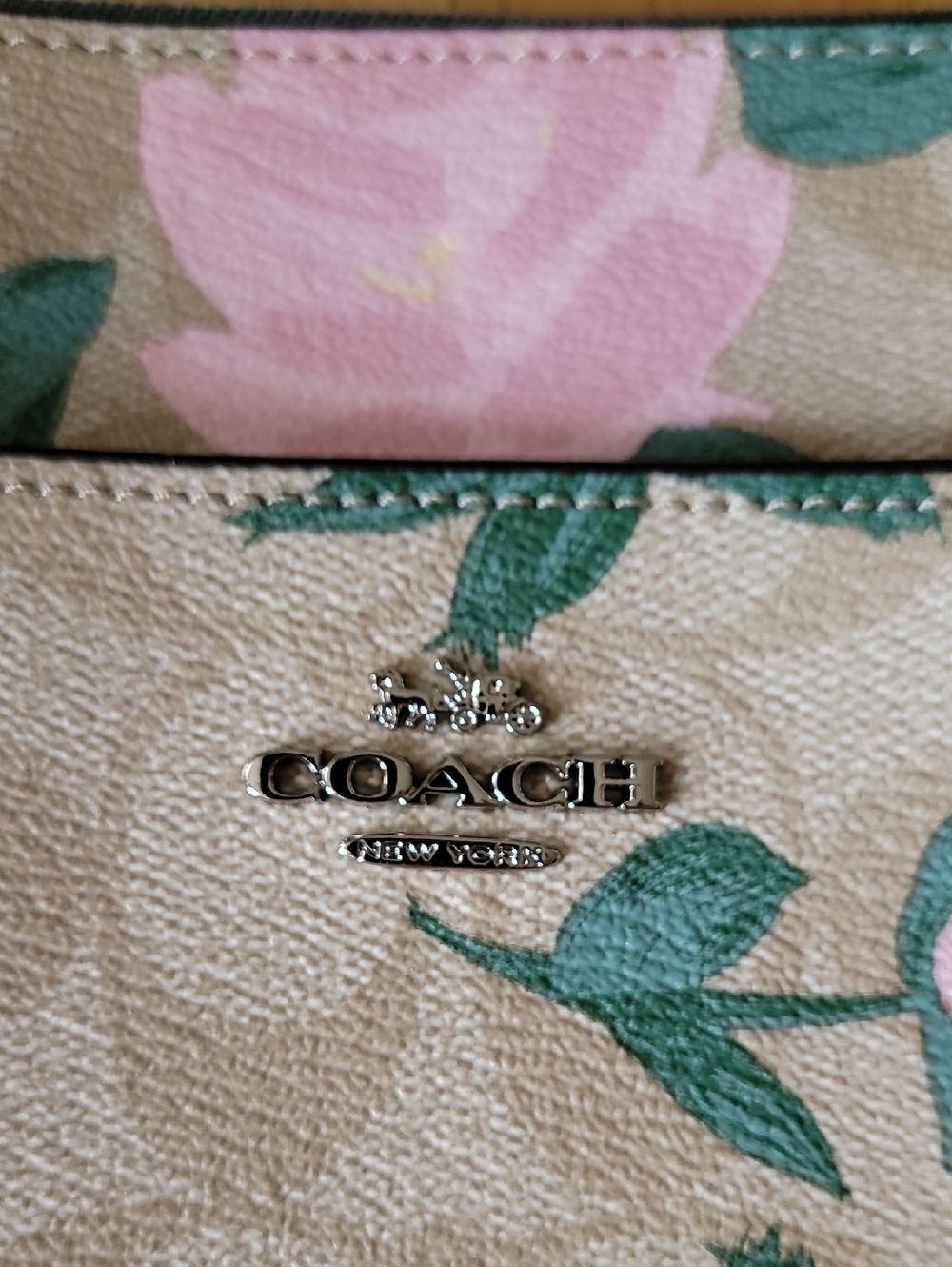 Coach Camo Rose Messenger Crossbody Bag 31226 - Picture 7 of 10